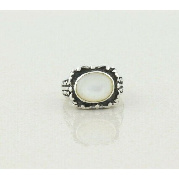 Sterling Silver Mother of Pearl Ring size 5 3/4 - Picture 1 of 7